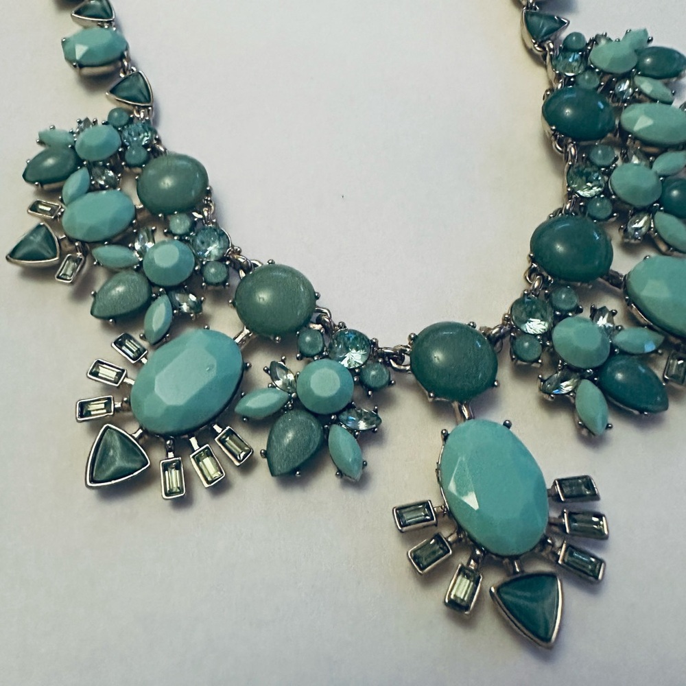 Statement Necklace Sea Green/Blues NWOT